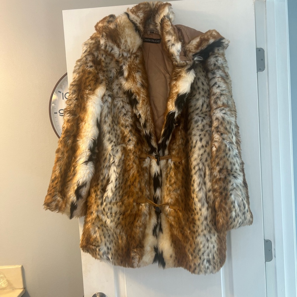 Pamela McCoy Fur Replica hooded jacket size S, faux fur